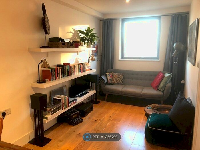 1 Bedroom Flat To Rent In Canius House, Croydon, CR0