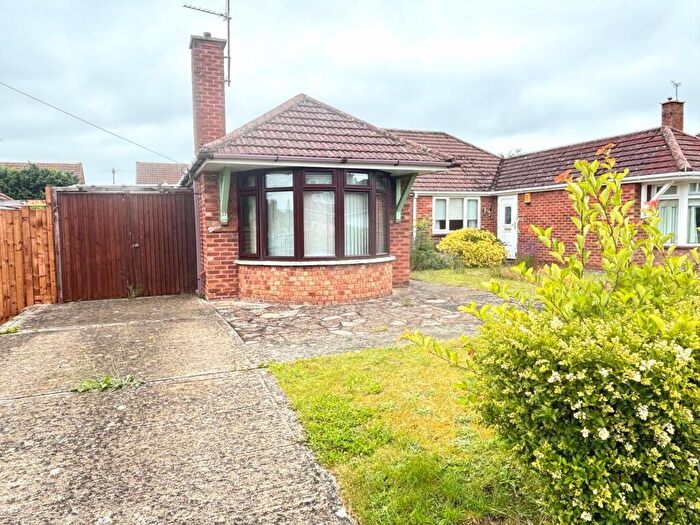 3 Bedroom Semi-Detached Bungalow For Sale In Oxstalls Drive, Longlevens, GL2
