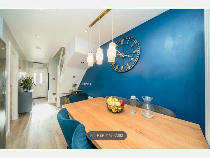 3 Bedroom Terraced House To Rent In Blenheim Way, Isleworth, TW7