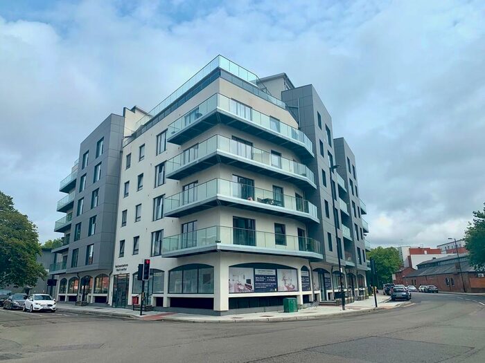 2 Bedroom Apartment To Rent In Royal Crescent Road, Southampton, SO14