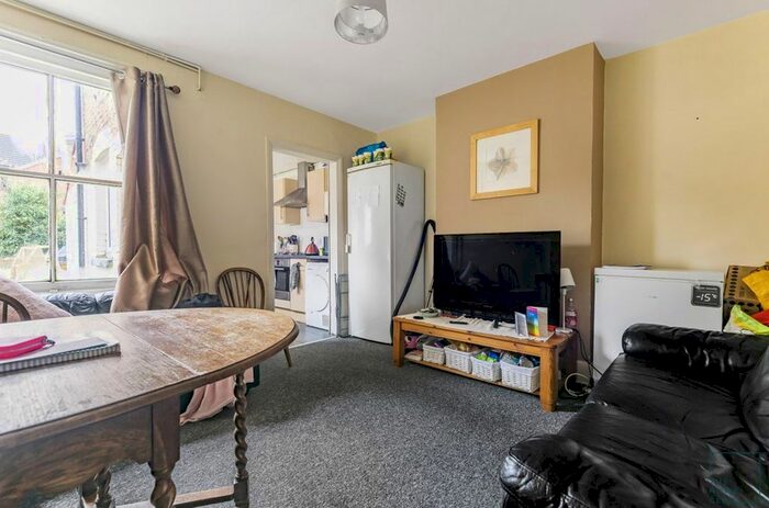 5 Bedroom Semi-Detached House To Rent In Artillery Road, Guildford, GU1