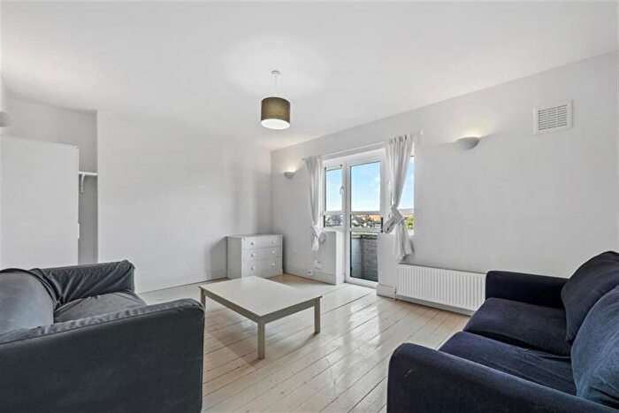 2 Bedroom Property To Rent In Brecknock Road, Tufnell Park, N19