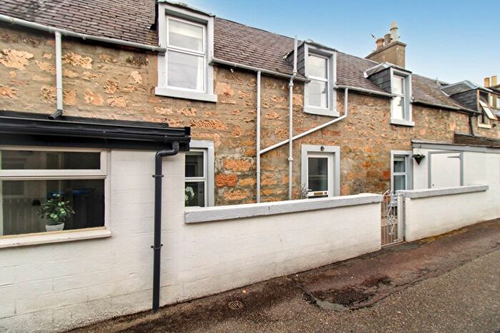 3 Bedroom Terraced House To Rent In Simpson Street, Inverness, IV12
