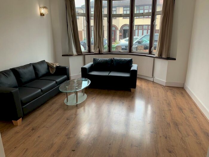 4 Bedroom Terraced House To Rent In Hurstbourne Gardens, Barking, IG11