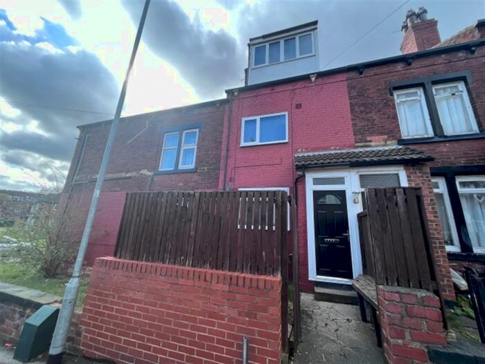 4 Bedroom Terraced House To Rent In Landseer Terrace, Bramley, Leeds, LS13