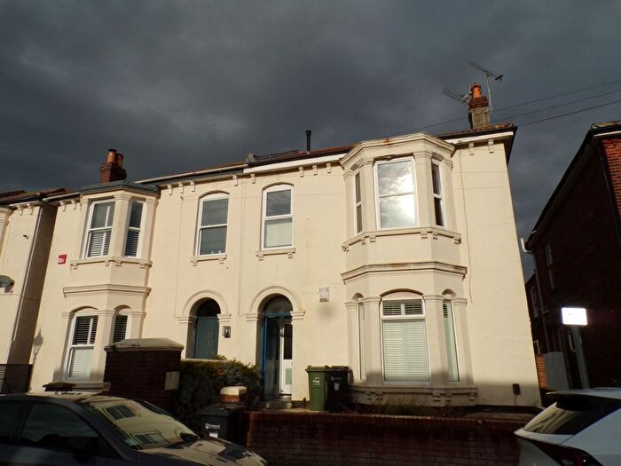 1 Bedroom Flat To Rent In Hereford Road, Southsea, PO5