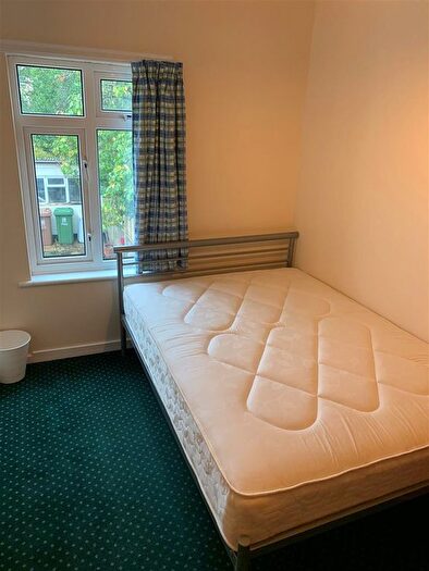 1 Bedroom Flat To Rent In Cowley Road, Oxford, OX4