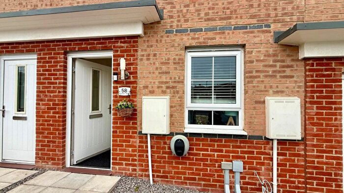 2 Bedroom Property To Rent In Windsor Road, Dewsbury, WF12