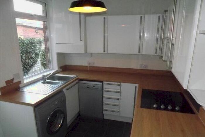 2 Bedroom Property To Rent In Stockton Heath, Warrington, WA4