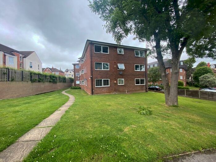 1 Bedroom Flat To Rent In Woodlands Road, Redhill, RH1