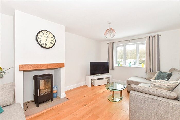 4 Bedroom Link Detached House For Sale In Bannisters Croft, Blindley Heath, Lingfield, Surrey, RH7