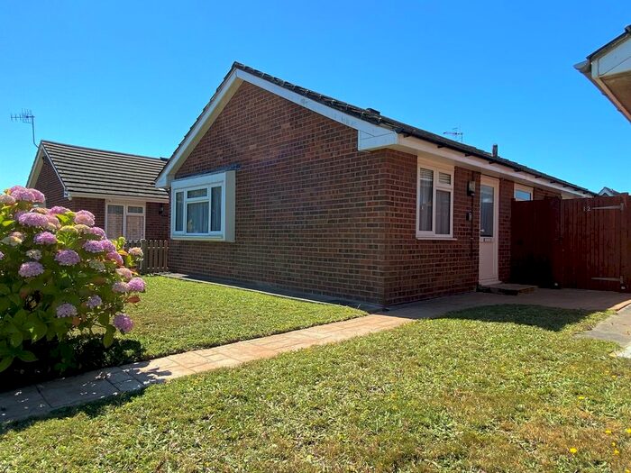2 Bedroom Bungalow To Rent In Woodland Rise, Bexhill-On-Sea, TN40