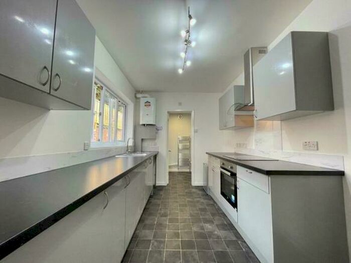 3 Bedroom Terraced House To Rent In St. Andrews Road, Northampton, NN1