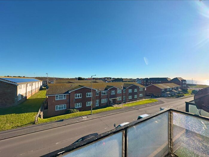 1 Bedroom Flat To Rent In Sutton Avenue, Peacehaven, BN10