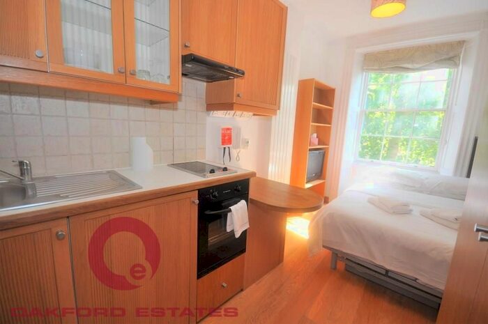 Studio To Rent In Cartwright Gardens, Bloomsbury, WC1H