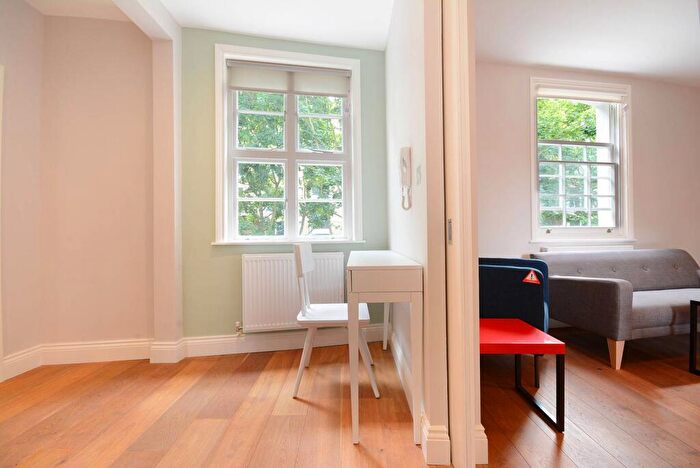 1 Bedroom Flat To Rent In Victory Place, Elephant And Castle, London, SE17