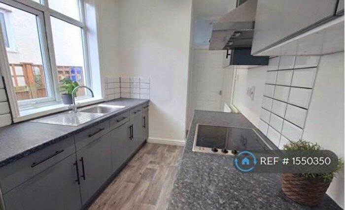 3 Bedroom Semi-Detached House To Rent In Bank Hall Road, Stoke-On-Trent, ST6