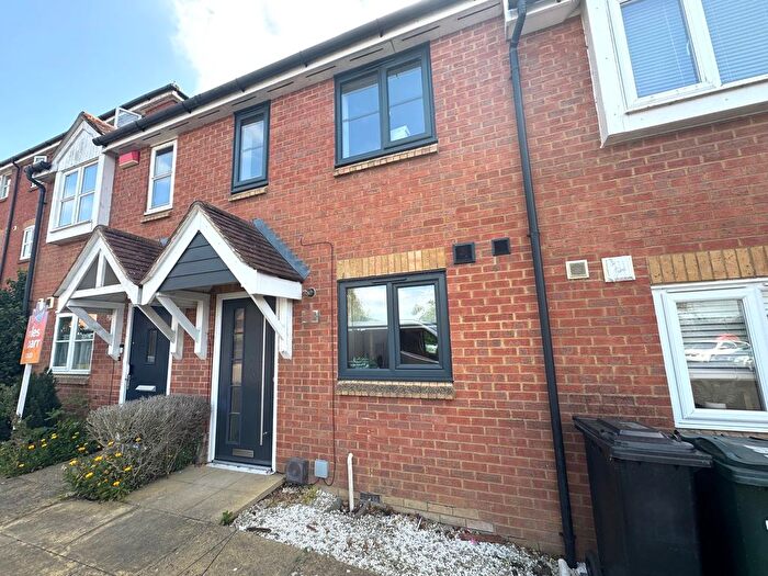 2 Bedroom Property To Rent In White Willow Close, Ashford, TN24