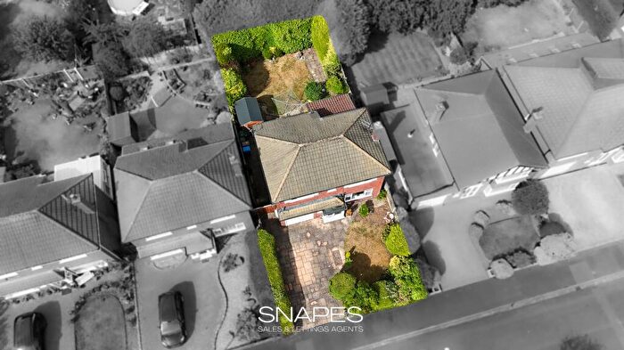 3 Bedroom Detached House For Sale In Crossway, Bramhall, SK7