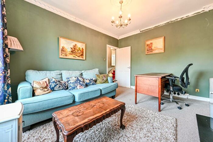 1 Bedroom Flat To Rent In St George's Avenue, Tufnell Park, London, N7