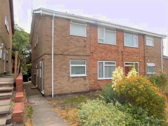 2 Bedroom Flat To Rent In Vicarage Close, Birmingham, West Midlands, B42