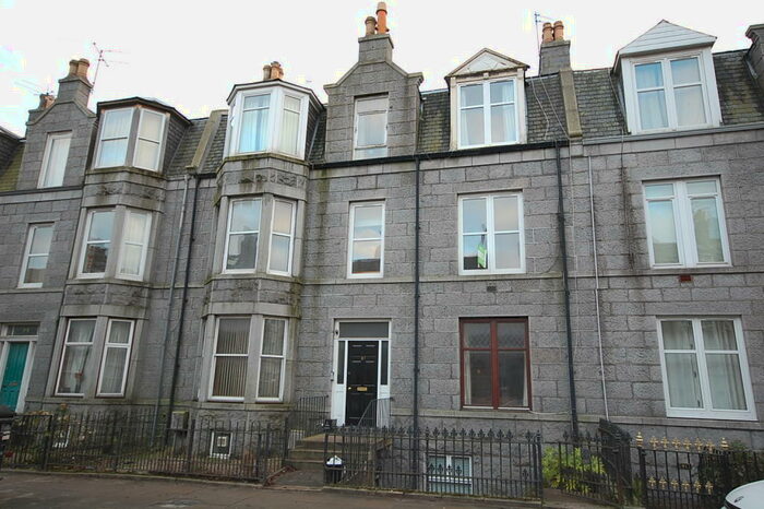 1 Bedroom Apartment To Rent In Union Grove, First Floor Left, City Centre, Aberdeen, AB10