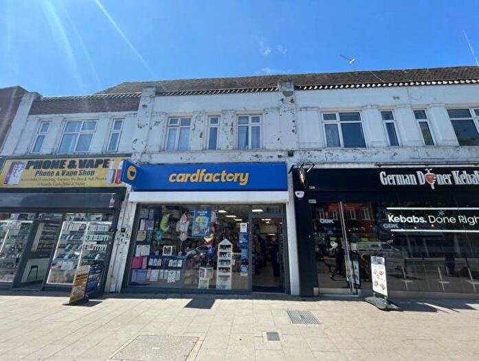 2 Bedroom Flat To Rent In High Street, Ruislip, HA4