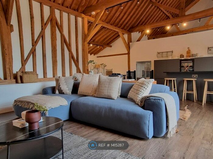 3 Bedroom Semi-Detached House To Rent In The Barns, Hemel Hempstead, HP3