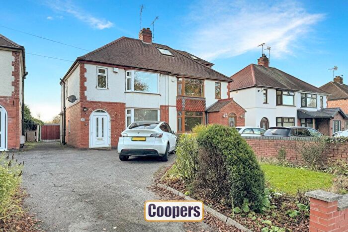 3 Bedroom Semi-Detached House To Rent In Weddington Road, Nuneaton, CV10