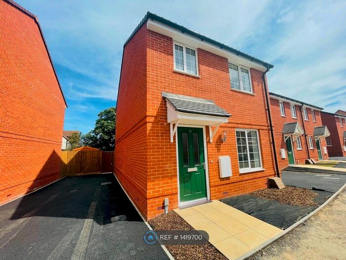 3 Bedroom Detached House To Rent In Woodpecker Road, Kirby Cross, CO13