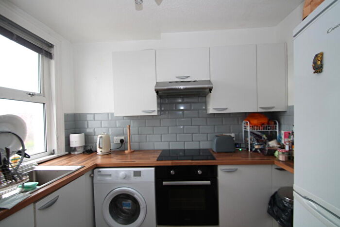 1 Bedroom Flat To Rent In Widmore Road, Bromley, BR1