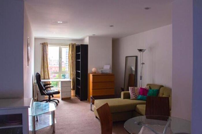 1 Bedroom Apartment To Rent In Masshouse Plaza, Birmingham, B5