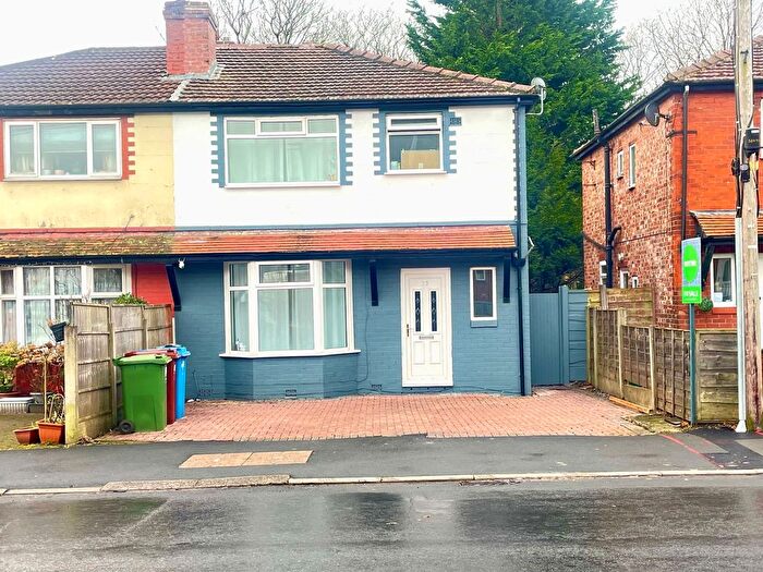 3 Bedroom Semi Detached House For Sale In Edilom Road, Manchester, M8