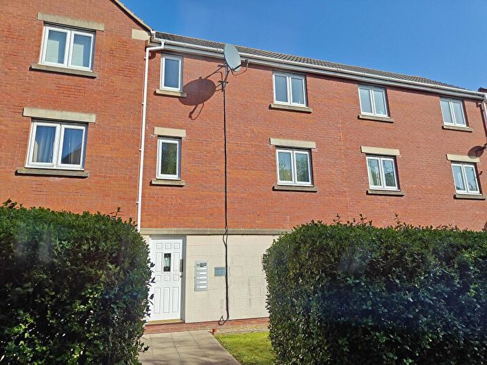 2 Bedroom Flat To Rent In Jay View, Weston-Super-Mare, Somerset, BS23