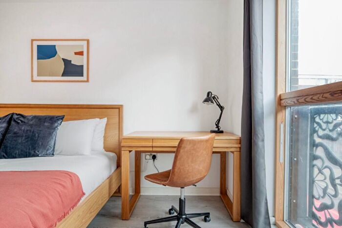 2 Bedroom Apartment To Rent In Pitfield Street, London, N1