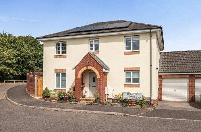 4 Bedroom Detached House For Sale In Resolution Road, Exeter, EX2