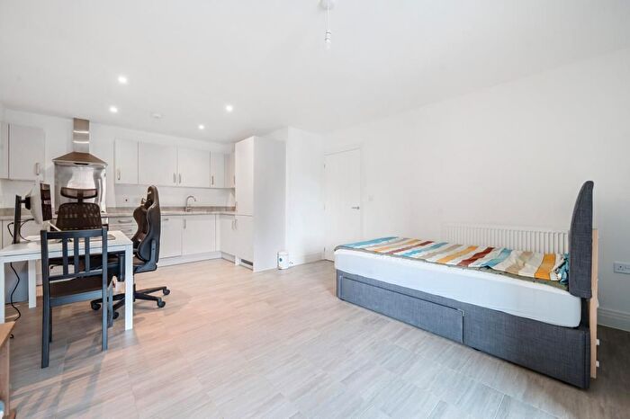 1 Bedroom Flat To Rent In Wantage, Vale Of White Horse, OX12