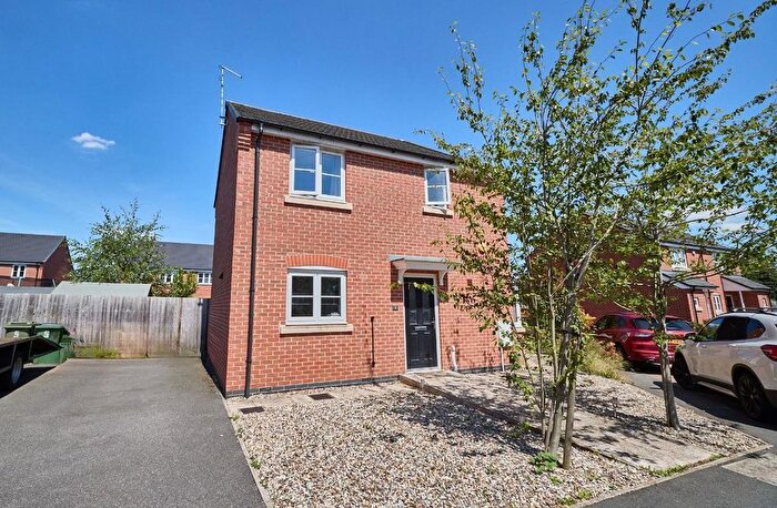 3 Bedroom Semi-Detached House For Sale In Star Cottages, Private Road, Stoney Stanton, Leicester, LE9