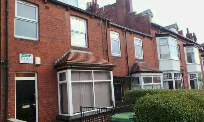 7 Bedroom House To Rent In Headingley Avenue, Leeds, LS6