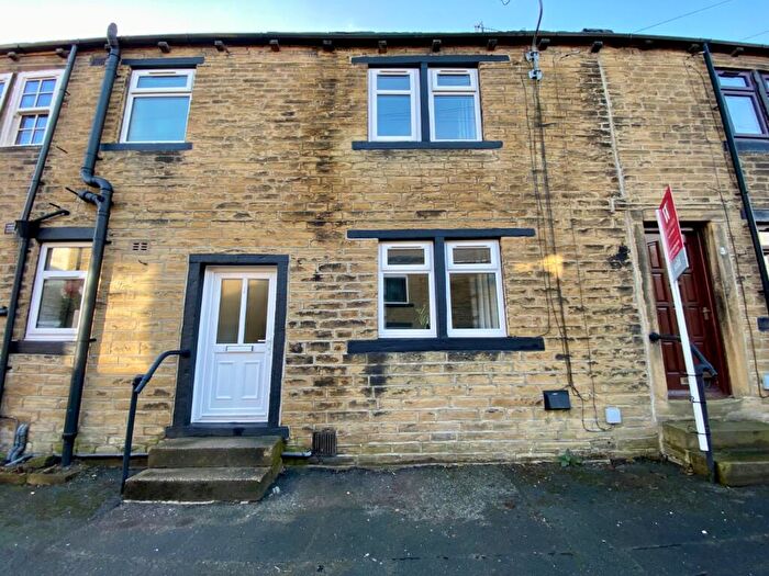 1 Bedroom Terraced House For Sale In Wellington Street, Idle, Bradford, BD10