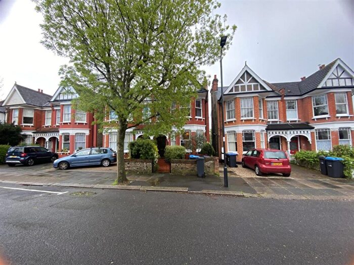 1 Bedroom Flat To Rent In Conway Road, Southgate, N14