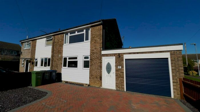 2 Bedroom Semi-Detached House To Rent In Tennyson Avenue, St Ives, PE27