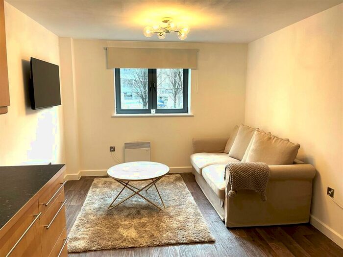 1 Bedroom Flat To Rent In Velocity East, City Walk, LS11