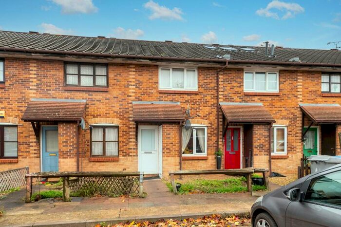 2 Bedroom Terraced House To Rent In Langton Road, Cricklewood, London, NW2