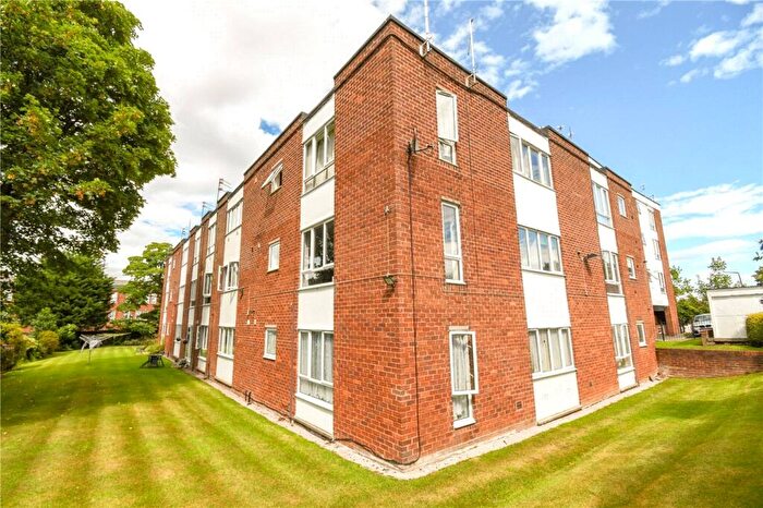 2 Bedroom Flat For Sale In Park Road South, Prenton, Wirral, CH43