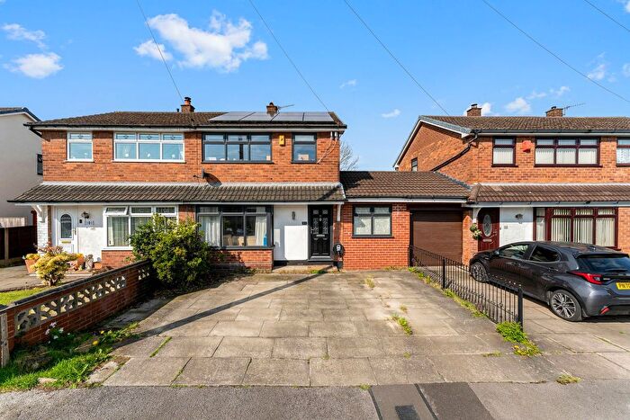 4 Bedroom Semi-Detached House For Sale In Windsor Road, Ashton-In-Makerfield, WN4