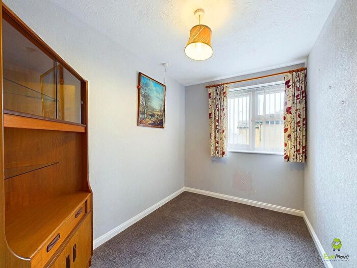 2 Bedroom Flat For Sale In Court Lodge, Erith Road, Belvedere, Kent, DA17