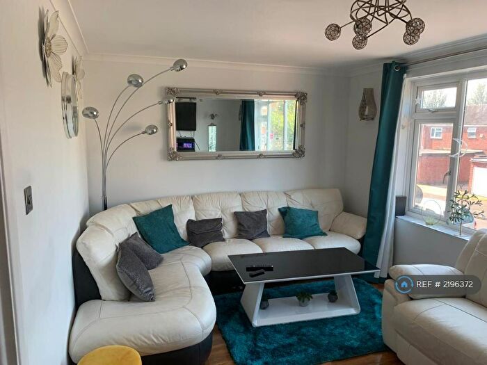 4 Bedroom Terraced House To Rent In Weekes Drive, Slough, SL1