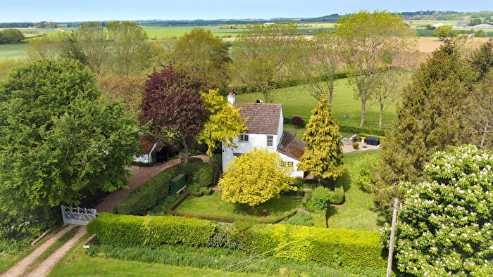 2 Bedroom Cottage For Sale In Bramble Cottage, East Keal Fen, PE23