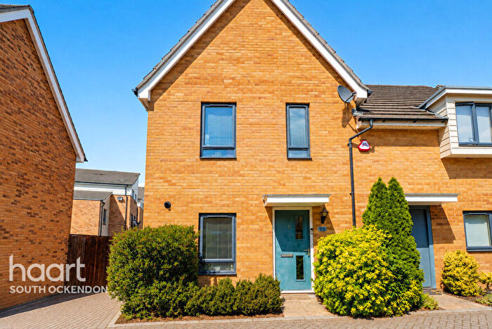 2 Bedroom End Of Terrace House For Sale In Bredle Way, South Ockendon, RM15